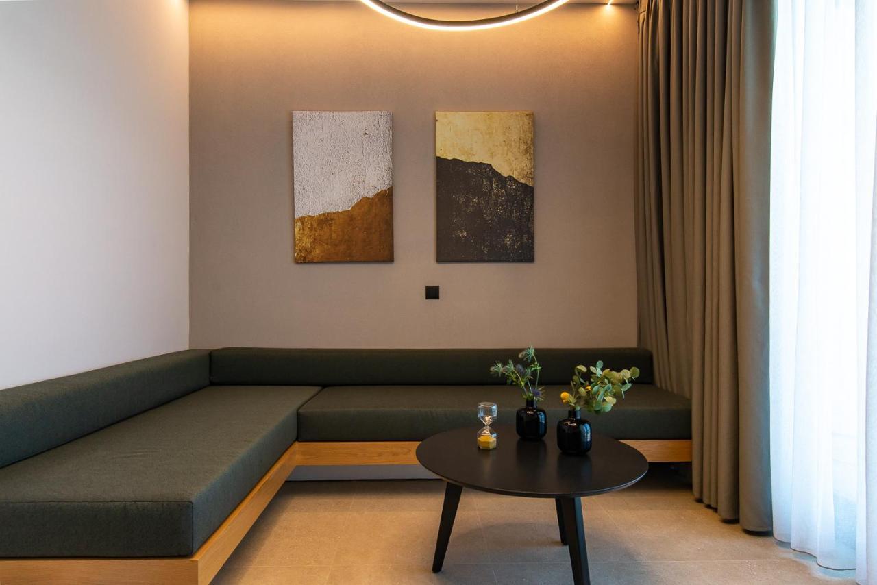 Orion Suites Тинос Екстериор снимка